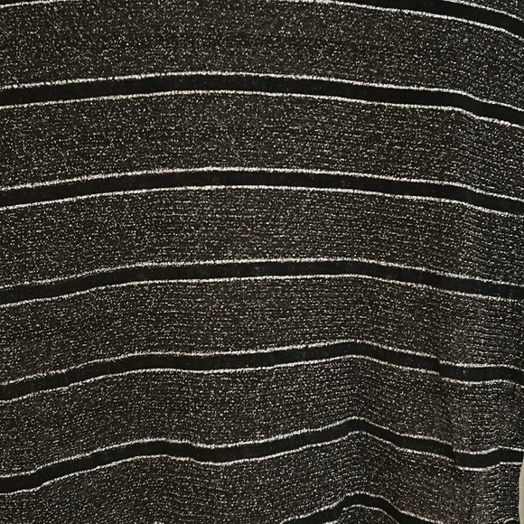 LUMIERE Women's Long Sleeve Sparkly Top in Black/Silver│Size Small - Picture 12 of 14